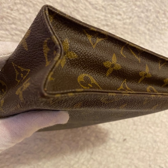Louis Vuitton Toiletry Pouch 26 vintage - Picture 8 of 11
